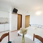 Apartman In With Sea View, Balcony, Klimaanlage, Wlan 132-1 *